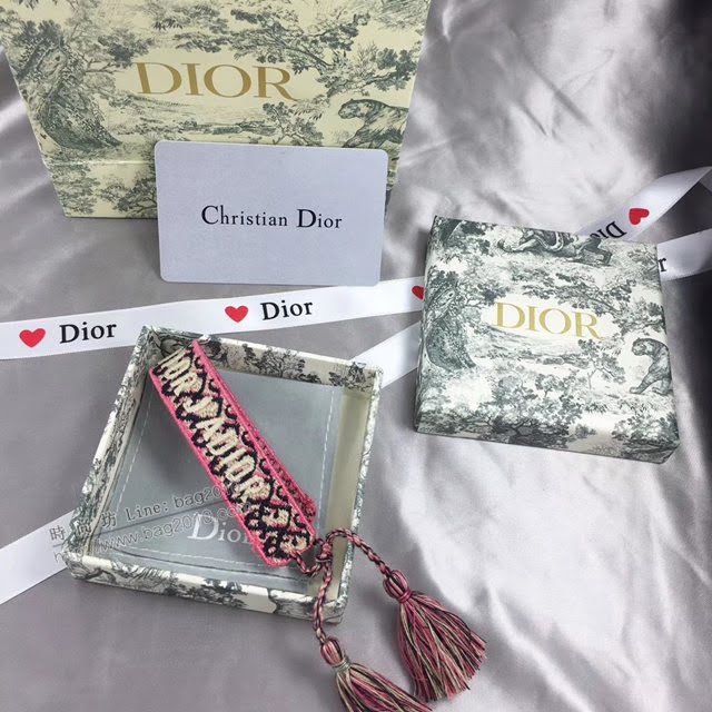 Dior飾品 迪奧經典熱銷款編織伸縮流蘇手繩手環  zgd1326